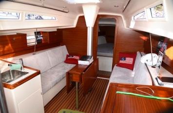 Salona 33 Innenansicht