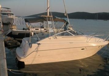 Maxum 2400 SE Auenansicht