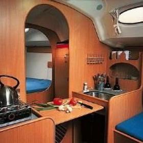 Etap 24 i (1Cab/1WC)-Pantry.JPG Innenansicht