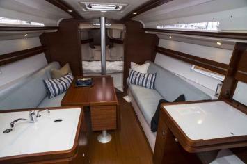 Dufour 36 Performance Innenansicht