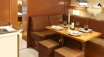 Bavaria Sport 43 HT Innenansicht