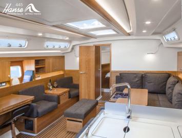 Hanse 445-Salon.JPG Innenansicht