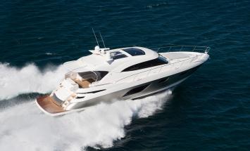 Riviera 6000 Sport Yacht Innenansicht