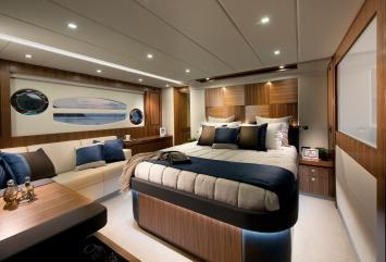 Riviera 6000 Sport Yacht Innenansicht