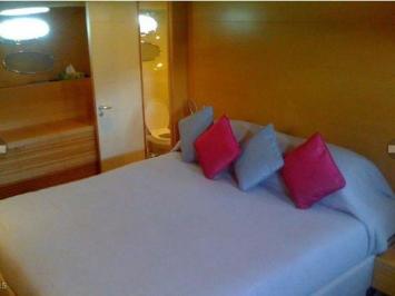 Posillipo-Technema-80-cabin.JPG Innenansicht