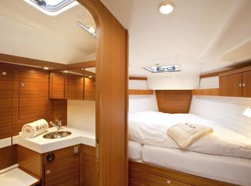 Winner Yachts 12.20 (4Cab-1WC)Kabine.JPG Innenansicht