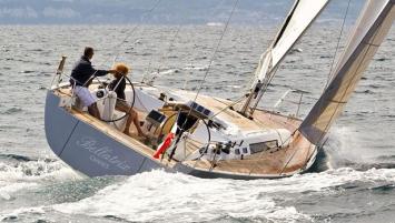 Solaris 44 (3Cab-2WC)Heck.JPG Auenansicht