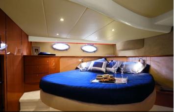 Atlantis 47 (2Cab-2WC)-Kabine.JPG Innenansicht
