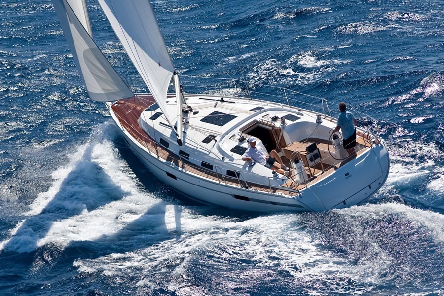 Yachtcharter Bavaria cruiser 40 3cab top