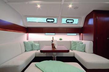 Bavaria Cruiser 51 Style Innenansicht