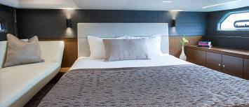 Bavaria R40 Fly Innenansicht