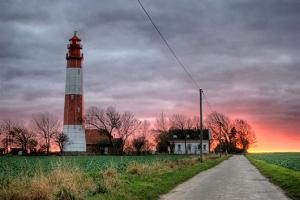 Charter Deutsche Ostsee: Einer von fünf Leuchttürmen auf Fehmarn 