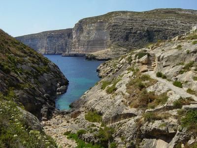 Bootscharter Malta: Das Hinterland ist sehr trocken - es duftet nach Thymian, Lavendel und Rosmarin